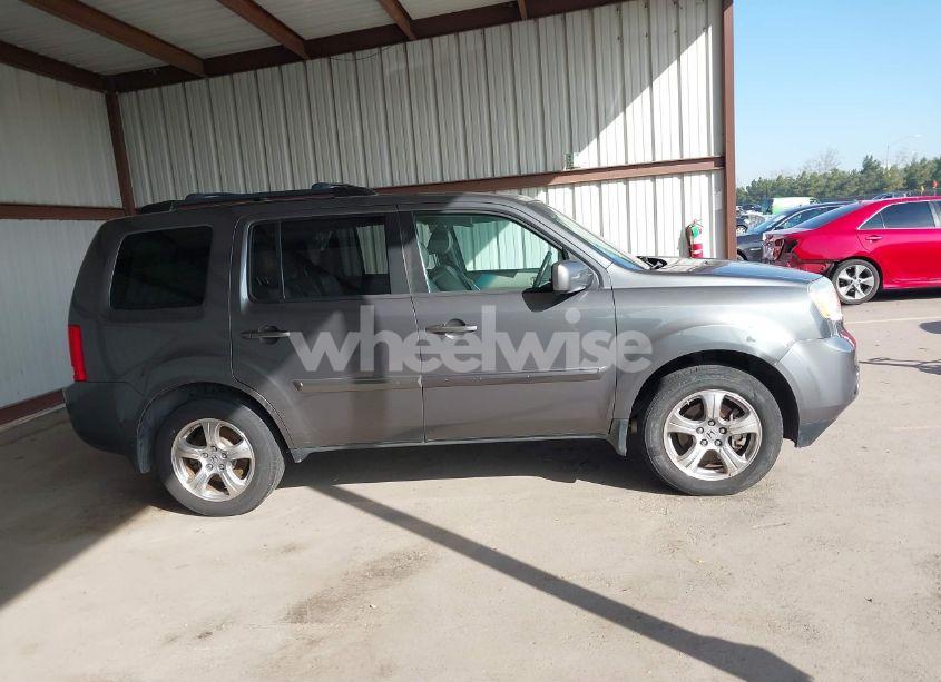 Photo 13 of 2013 Honda Pilot EX-L (VIN 5FNYF4H59DB002300)