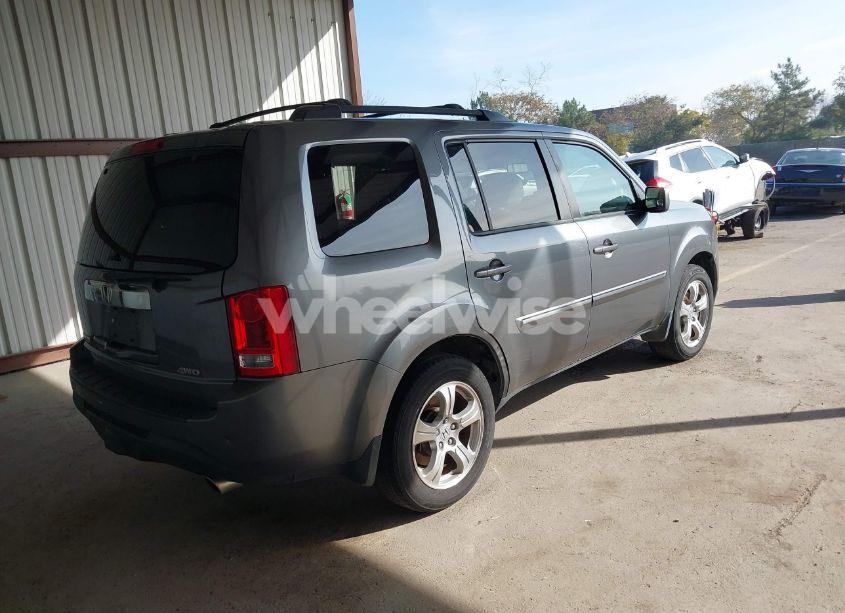 Photo 4 of 2013 Honda Pilot EX-L (VIN 5FNYF4H59DB002300)