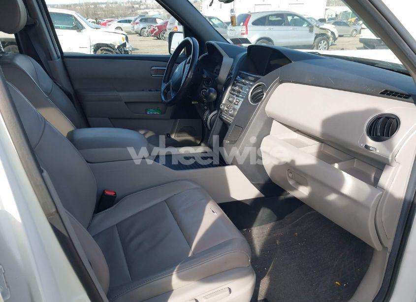 Photo 5 of 2013 Honda Pilot EX-L (VIN 5FNYF4H59DB004497)