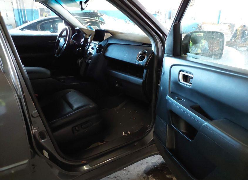 Photo 5 of 2013 Honda Pilot EX-L (VIN 5FNYF4H59DB051836)