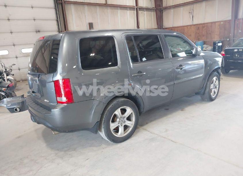 Photo 4 of 2013 Honda Pilot EX-L (VIN 5FNYF4H59DB065915)
