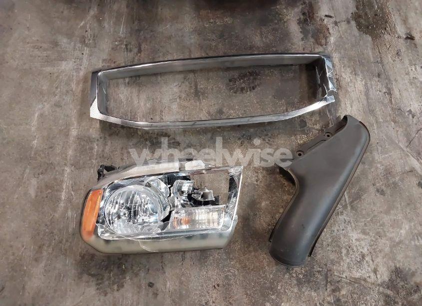 Photo 12 of 2014 Honda Pilot EX-L (VIN 5FNYF4H59EB001715)