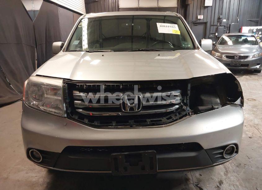 Photo 13 of 2014 Honda Pilot EX-L (VIN 5FNYF4H59EB001715)