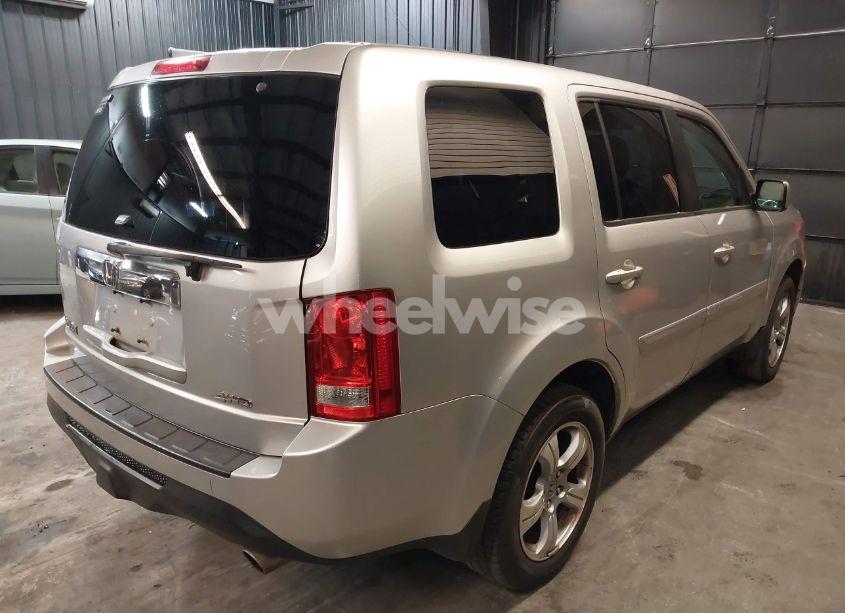 Photo 4 of 2014 Honda Pilot EX-L (VIN 5FNYF4H59EB001715)