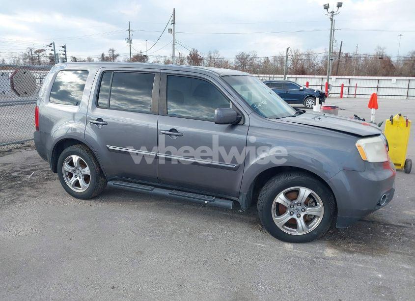 Photo 13 of 2014 Honda Pilot EX-L (VIN 5FNYF4H59EB005344)