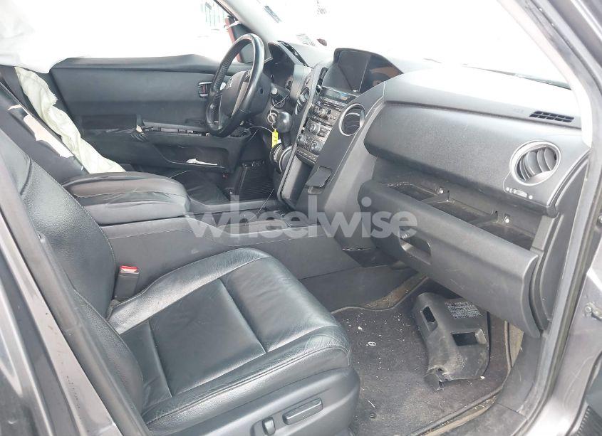 Photo 5 of 2014 Honda Pilot EX-L (VIN 5FNYF4H59EB005344)