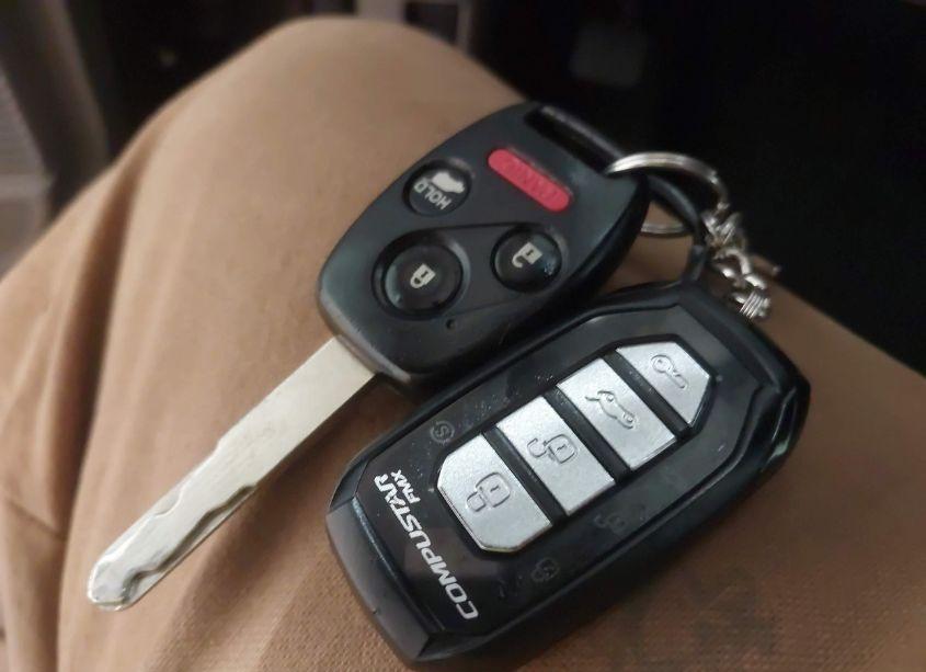 Photo 11 of 2014 Honda Pilot EX-L (VIN 5FNYF4H59EB023844)