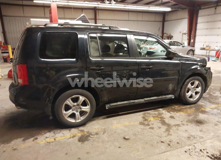 Photo 14 of 2015 Honda Pilot EX-L (VIN 5FNYF4H59FB010416)