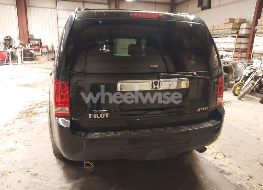 Photo 17 of 2015 Honda Pilot EX-L (VIN 5FNYF4H59FB010416)