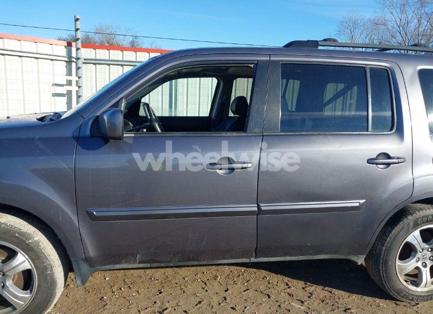 Photo 14 of 2015 Honda Pilot EX-L (VIN 5FNYF4H59FB060023)