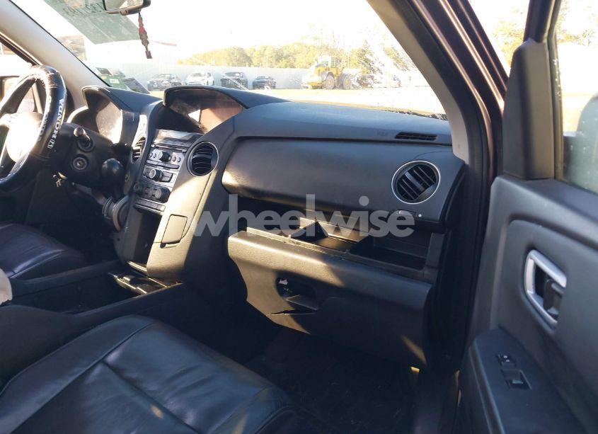 Photo 5 of 2015 Honda Pilot EX-L (VIN 5FNYF4H59FB060023)