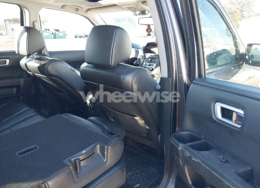 Photo 8 of 2015 Honda Pilot EX-L (VIN 5FNYF4H59FB060023)