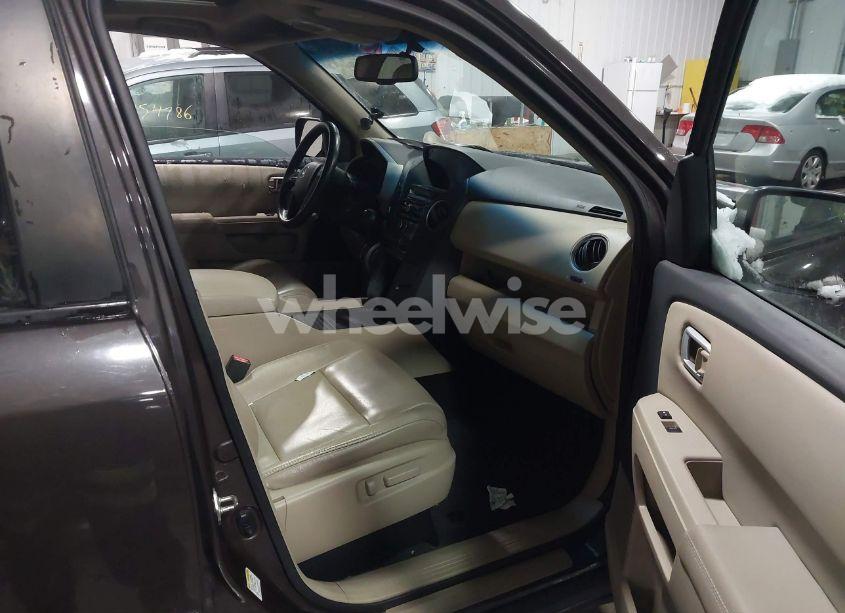 Photo 5 of 2015 Honda Pilot EX-L (VIN 5FNYF4H59FB069269)