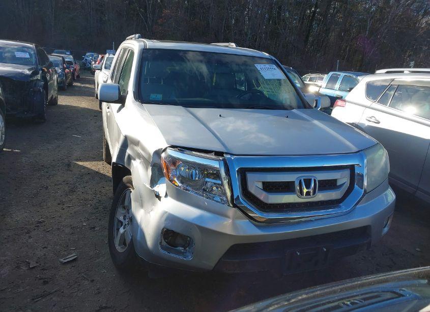 Photo 12 of 2010 Honda Pilot EX-L (VIN 5FNYF4H5XAB016802)