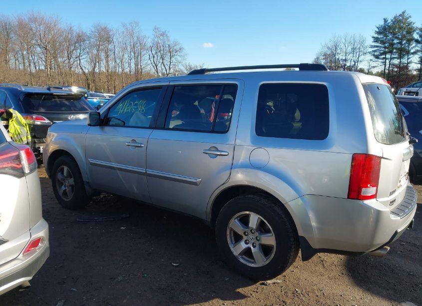 Photo 14 of 2010 Honda Pilot EX-L (VIN 5FNYF4H5XAB016802)
