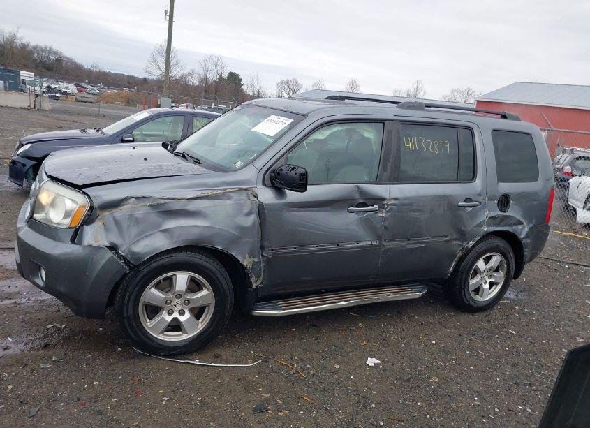 Photo 14 of 2010 Honda Pilot EX-L (VIN 5FNYF4H5XAB026018)