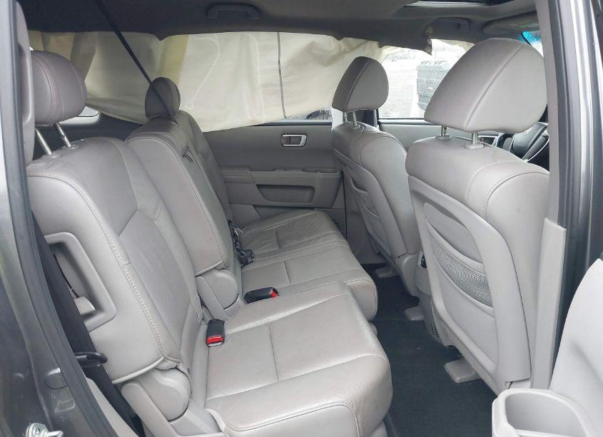 Photo 8 of 2010 Honda Pilot EX-L (VIN 5FNYF4H5XAB026018)