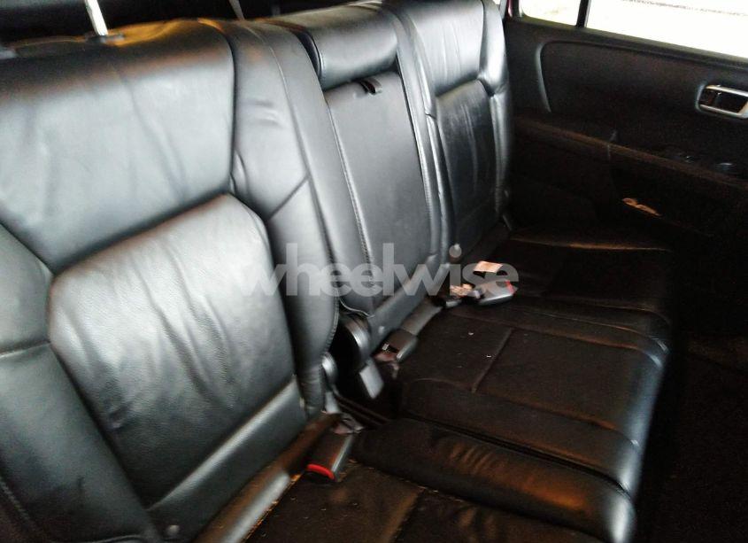 Photo 8 of 2011 Honda Pilot EX-L (VIN 5FNYF4H5XBB047419)