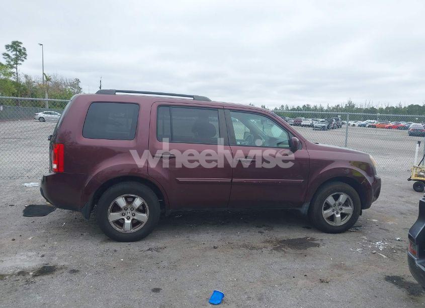 Photo 13 of 2011 Honda Pilot EX-L (VIN 5FNYF4H5XBB051454)