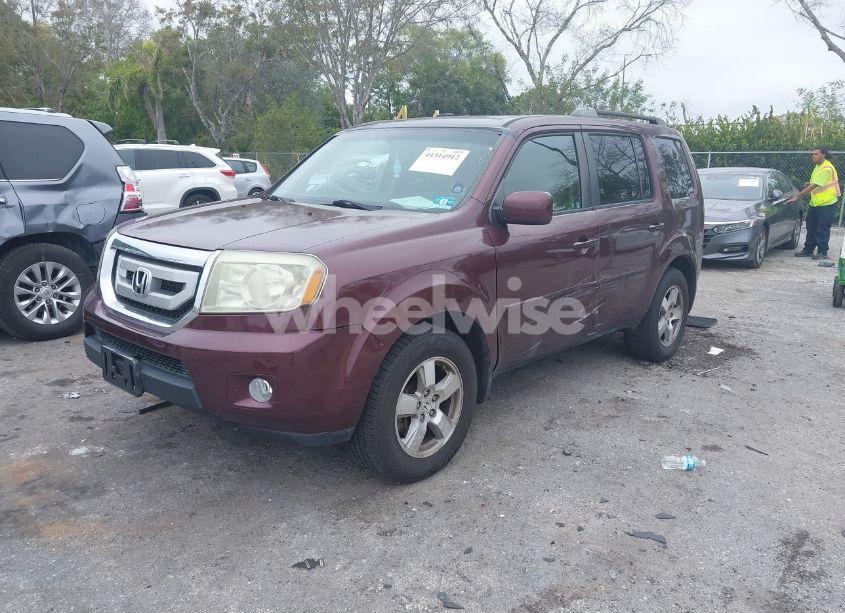 Photo 2 of 2011 Honda Pilot EX-L (VIN 5FNYF4H5XBB051454)