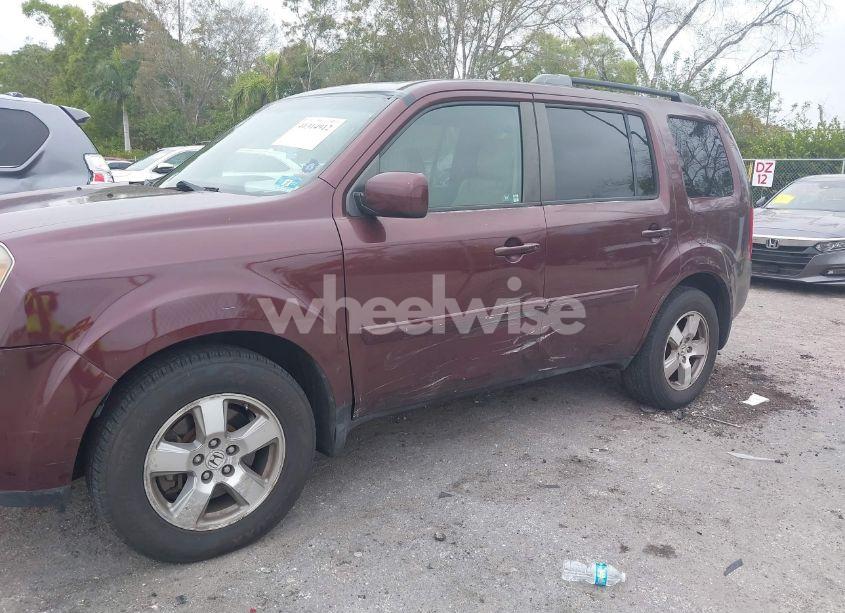Photo 6 of 2011 Honda Pilot EX-L (VIN 5FNYF4H5XBB051454)