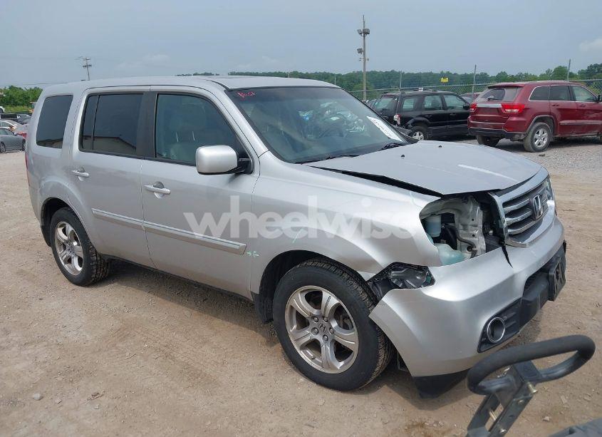 2012 Honda Pilot EX-L (VIN 5FNYF4H5XCB008072) main photo