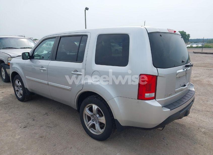 Photo 3 of 2012 Honda Pilot EX-L (VIN 5FNYF4H5XCB008072)