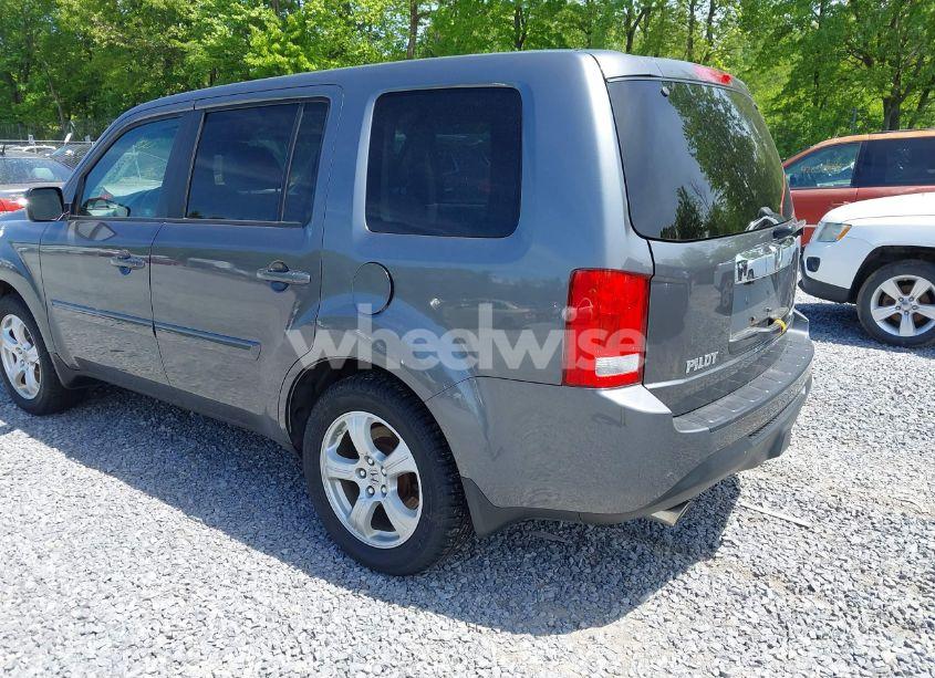 Photo 3 of 2012 Honda Pilot EX-L (VIN 5FNYF4H5XCB065744)