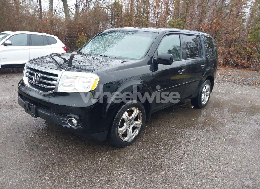 Photo 2 of 2012 Honda Pilot EX-L (VIN 5FNYF4H5XCB085590)