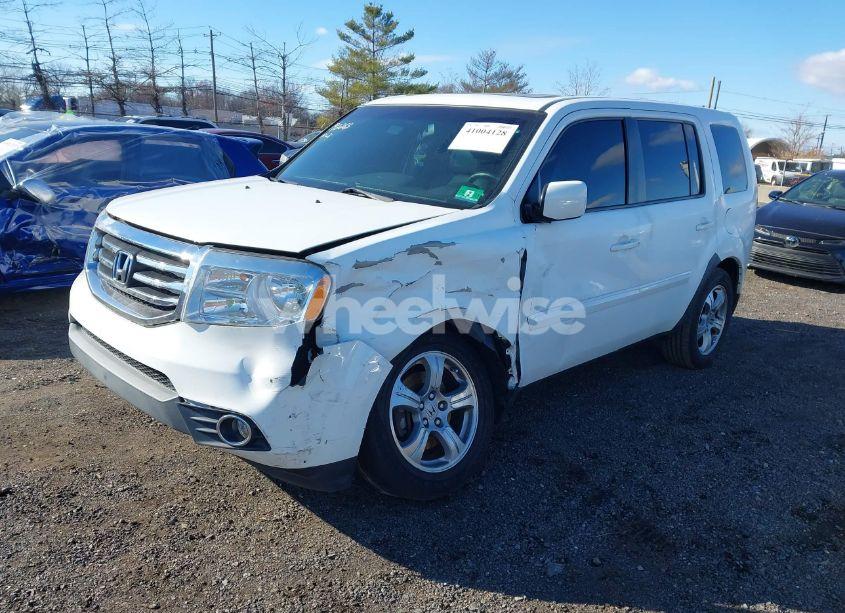 Photo 2 of 2013 Honda Pilot EX-L (VIN 5FNYF4H5XDB040456)