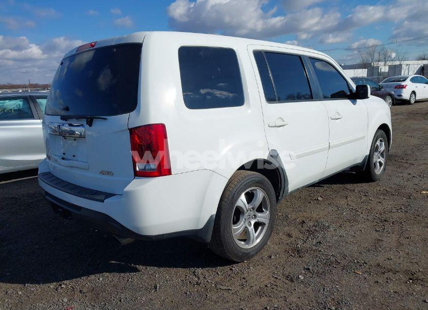 Photo 4 of 2013 Honda Pilot EX-L (VIN 5FNYF4H5XDB040456)