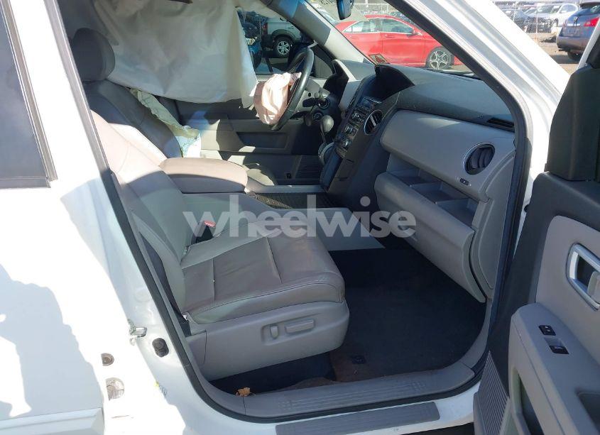 Photo 5 of 2013 Honda Pilot EX-L (VIN 5FNYF4H5XDB040456)