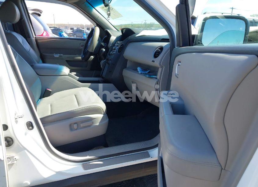 Photo 5 of 2013 Honda Pilot EX-L (VIN 5FNYF4H5XDB075692)