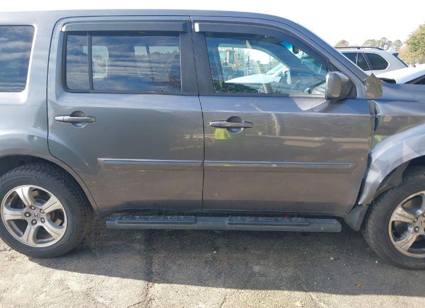 Photo 13 of 2015 Honda Pilot EX-L (VIN 5FNYF4H5XFB050049)