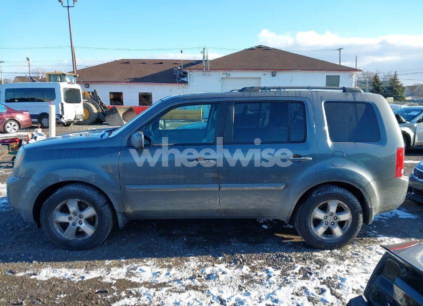 Photo 14 of 2011 Honda Pilot EX-L (VIN 5FNYF4H60BB018441)
