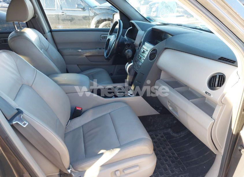 Photo 5 of 2011 Honda Pilot EX-L (VIN 5FNYF4H60BB018441)