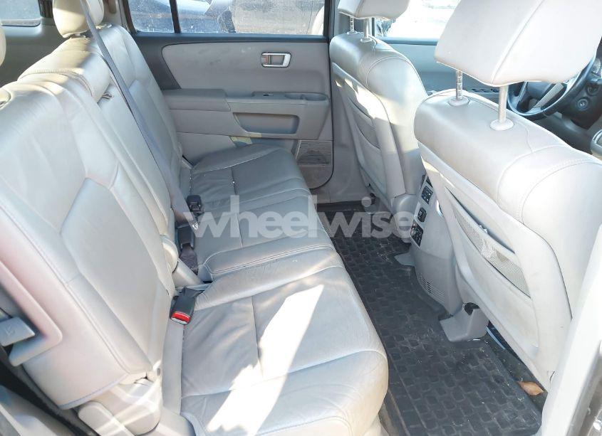 Photo 8 of 2011 Honda Pilot EX-L (VIN 5FNYF4H60BB018441)