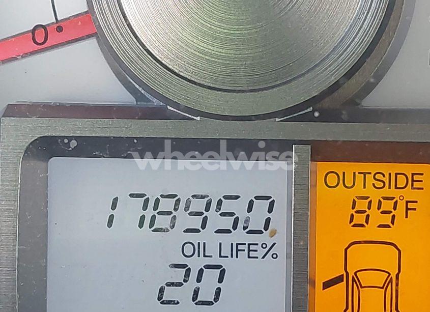 Photo 15 of 2011 Honda Pilot EX-L (VIN 5FNYF4H60BB039032)