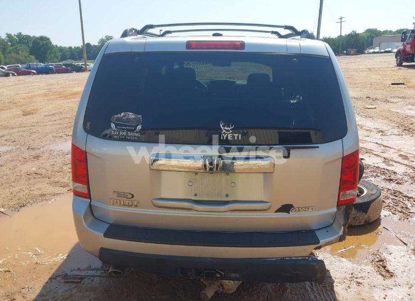 Photo 16 of 2011 Honda Pilot EX-L (VIN 5FNYF4H60BB039032)