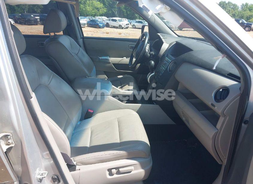 Photo 5 of 2011 Honda Pilot EX-L (VIN 5FNYF4H60BB039032)