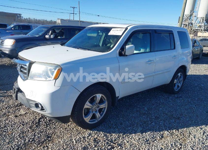 Photo 2 of 2012 Honda Pilot EX-L (VIN 5FNYF4H60CB053353)