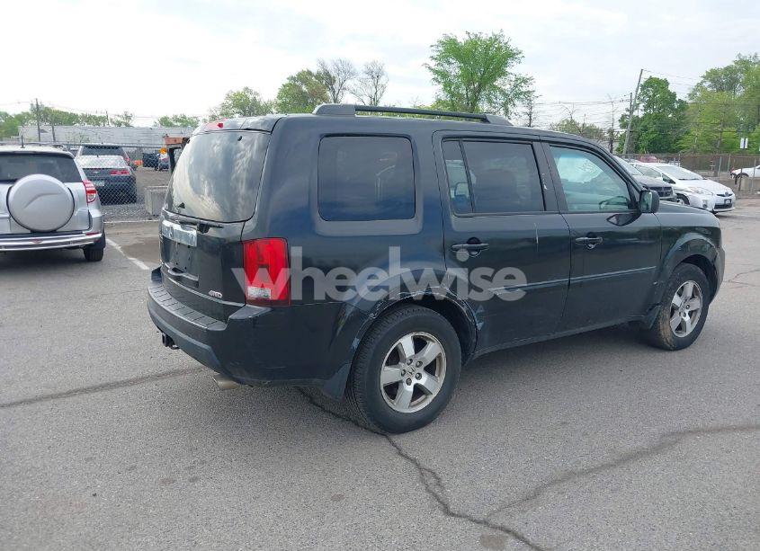 Photo 4 of 2011 Honda Pilot EX-L (VIN 5FNYF4H61BB078003)