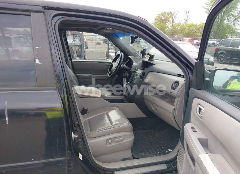 Photo 5 of 2011 Honda Pilot EX-L (VIN 5FNYF4H61BB078003)