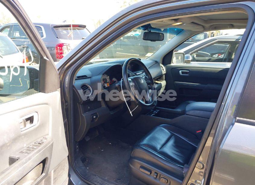 Photo 5 of 2012 Honda Pilot EX-L (VIN 5FNYF4H61CB064197)