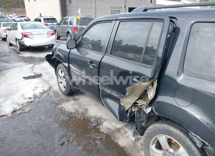 Photo 6 of 2014 Honda Pilot EX-L (VIN 5FNYF4H61EB023362)