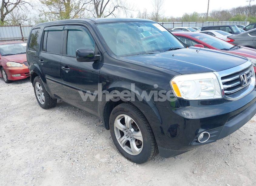 2015 Honda Pilot EX-L (VIN 5FNYF4H61FB001749) main photo