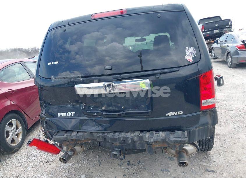 Photo 16 of 2015 Honda Pilot EX-L (VIN 5FNYF4H61FB001749)