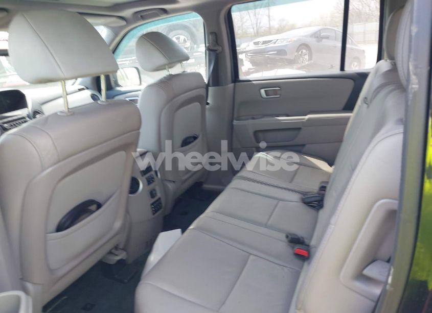Photo 8 of 2015 Honda Pilot EX-L (VIN 5FNYF4H61FB001749)