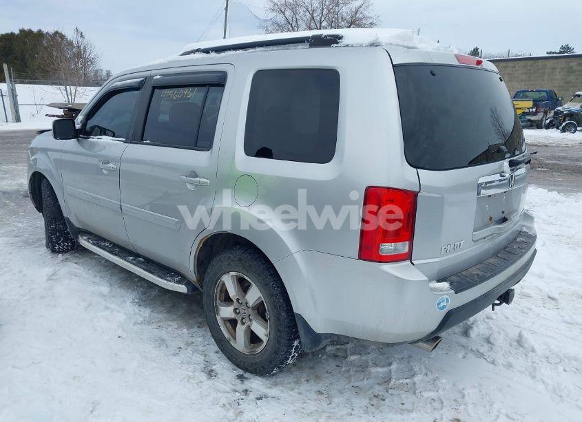 Photo 3 of 2011 Honda Pilot EX-L (VIN 5FNYF4H63BB002606)