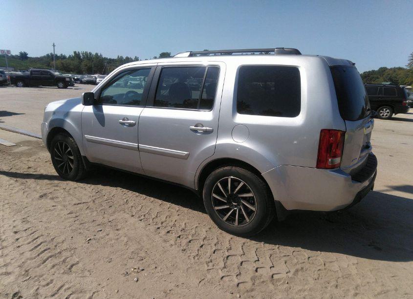 Photo 3 of 2011 Honda Pilot EX-L (VIN 5FNYF4H63BB062661)